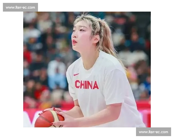 宫鲁鸣挥泪斩李梦!铁腕治军掀女篮变革,球迷:早该如此 宫鲁鸣挥泪斩李梦!铁腕治军掀女篮变革,球迷:早该如此