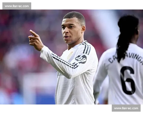 欧冠生死战！姆巴佩帽子戏法 vs C 罗点射救主，你为谁热血沸腾？