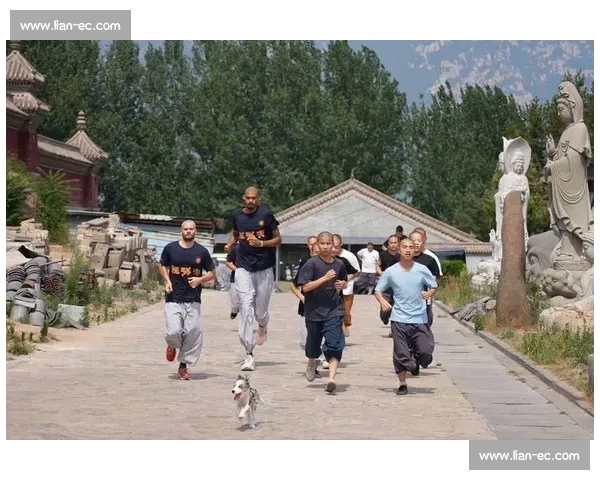 文班亚马少林寺剃度修行 获少林一段段位 风车扣篮燃爆现场 文班亚马少林寺剃度修行 获少林一段段位 风车扣篮燃爆现场