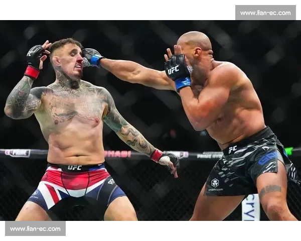 柔术血脉加冕!巴西背景邓恩斩获 UFC 草量级冠军 柔术血脉加冕!巴西背景邓恩斩获 UFC 草量级冠军